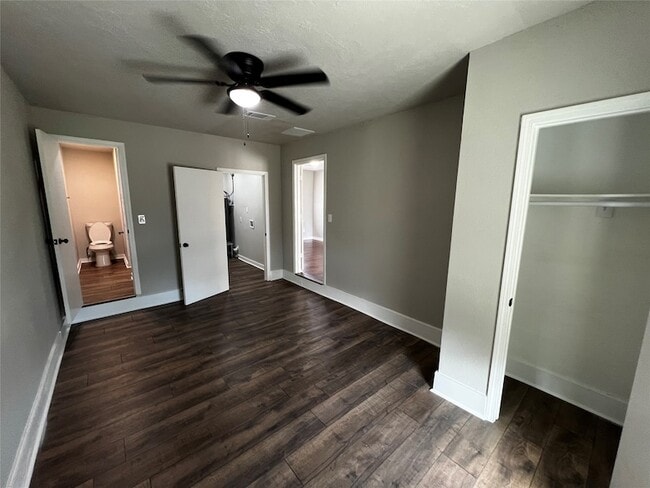 Building Photo - 5815 Southseas St