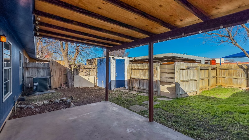 Building Photo - 6519 Spring Manor St