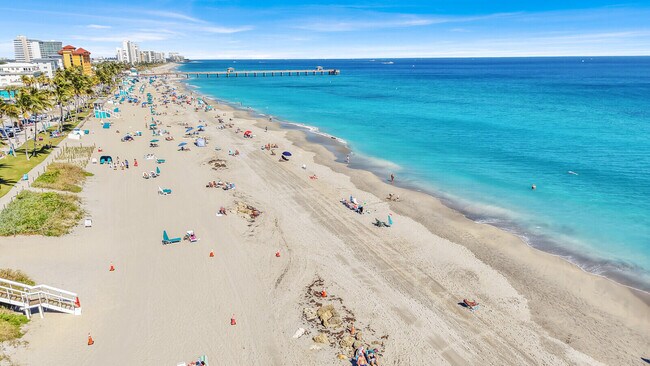 Building Photo - 875 SE 13th Ave