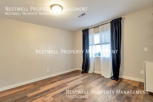 Building Photo - Great 3-bed Home in Midvale