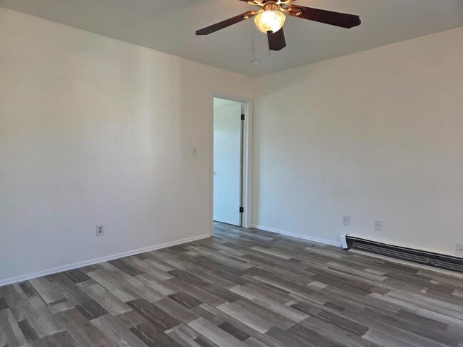 Building Photo - 3244 White Ave