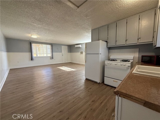 Building Photo - 12189 5th St