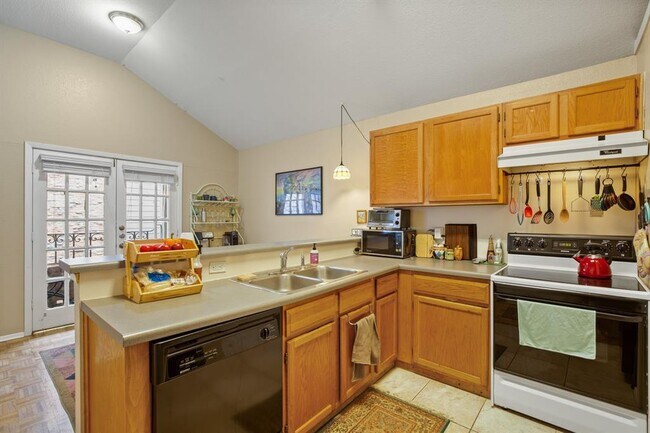 Building Photo - 2801 Rio Grande St