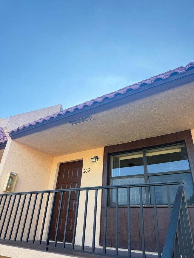Building Photo - 5987 Forest Hill Blvd