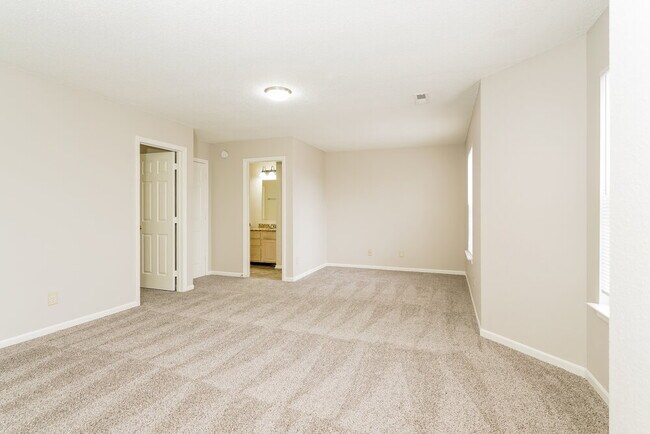 Building Photo - 1278 Kenwood Dr