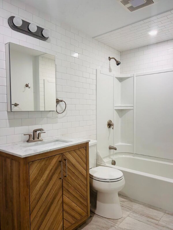 Building Photo - 169 Merrimack St