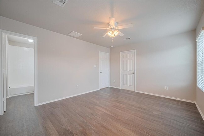 Building Photo - 16739 Libson Falls Dr