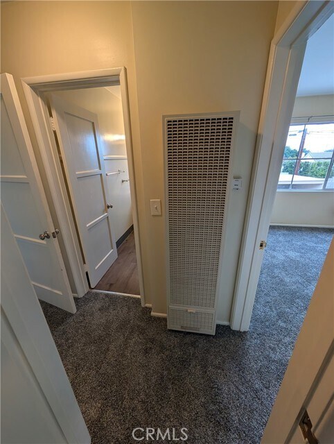 Building Photo - 610 Sunset Blvd