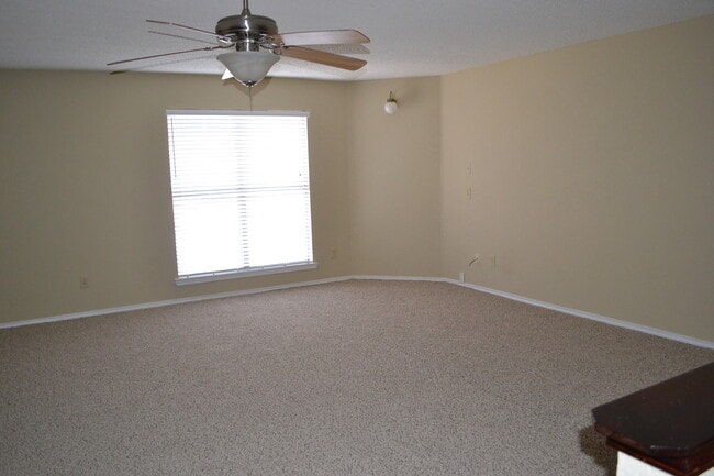 Building Photo - House in Arlington For Lease - Mansfield ISD.
