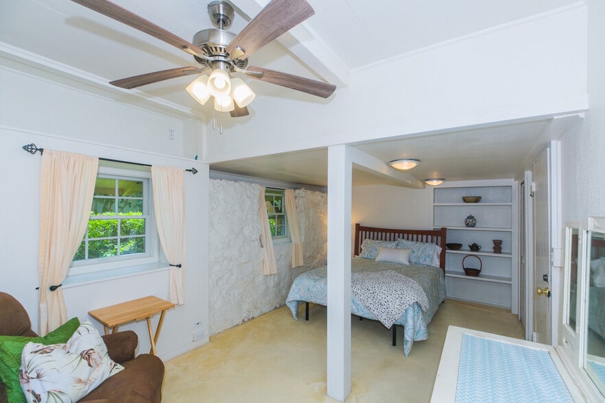 Building Photo - 2135 Haena Dr