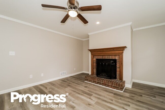 Building Photo - 3505 Mustang Dr