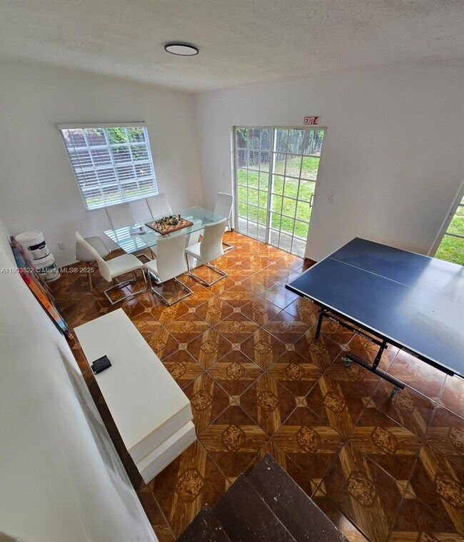 Building Photo - 2420 Jackson St