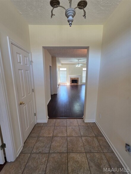 Building Photo - 9400 Bristlecone Dr