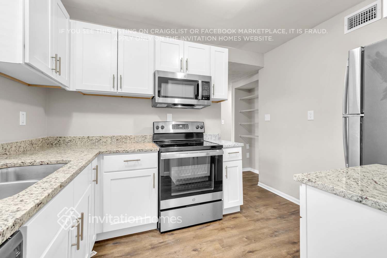 Building Photo - 8061 Delaroche Dr