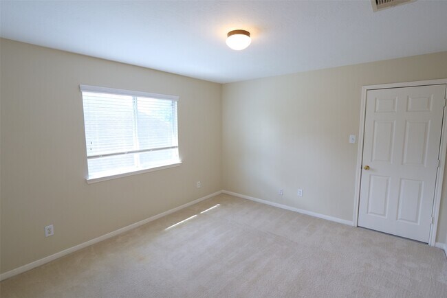 Building Photo - 24731 Cobble Canyon Ln