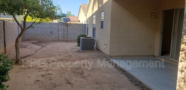 Building Photo - 2434 S 83rd Dr