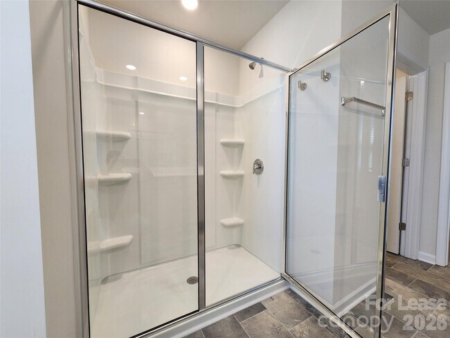 Building Photo - 125 Sycamore Xing Ct