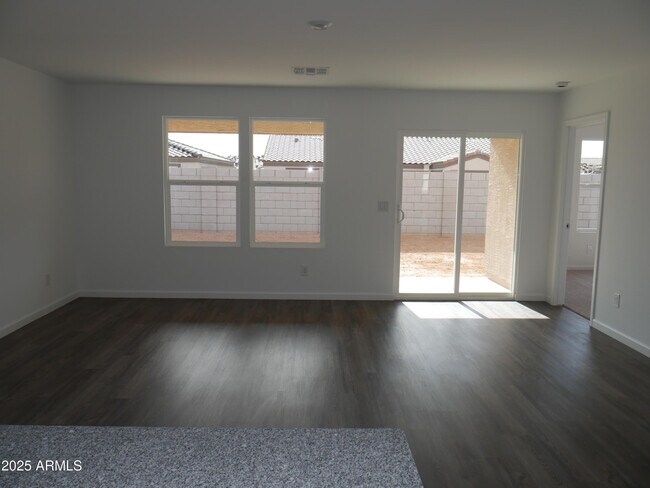 Building Photo - 1397 E Peggy Dr
