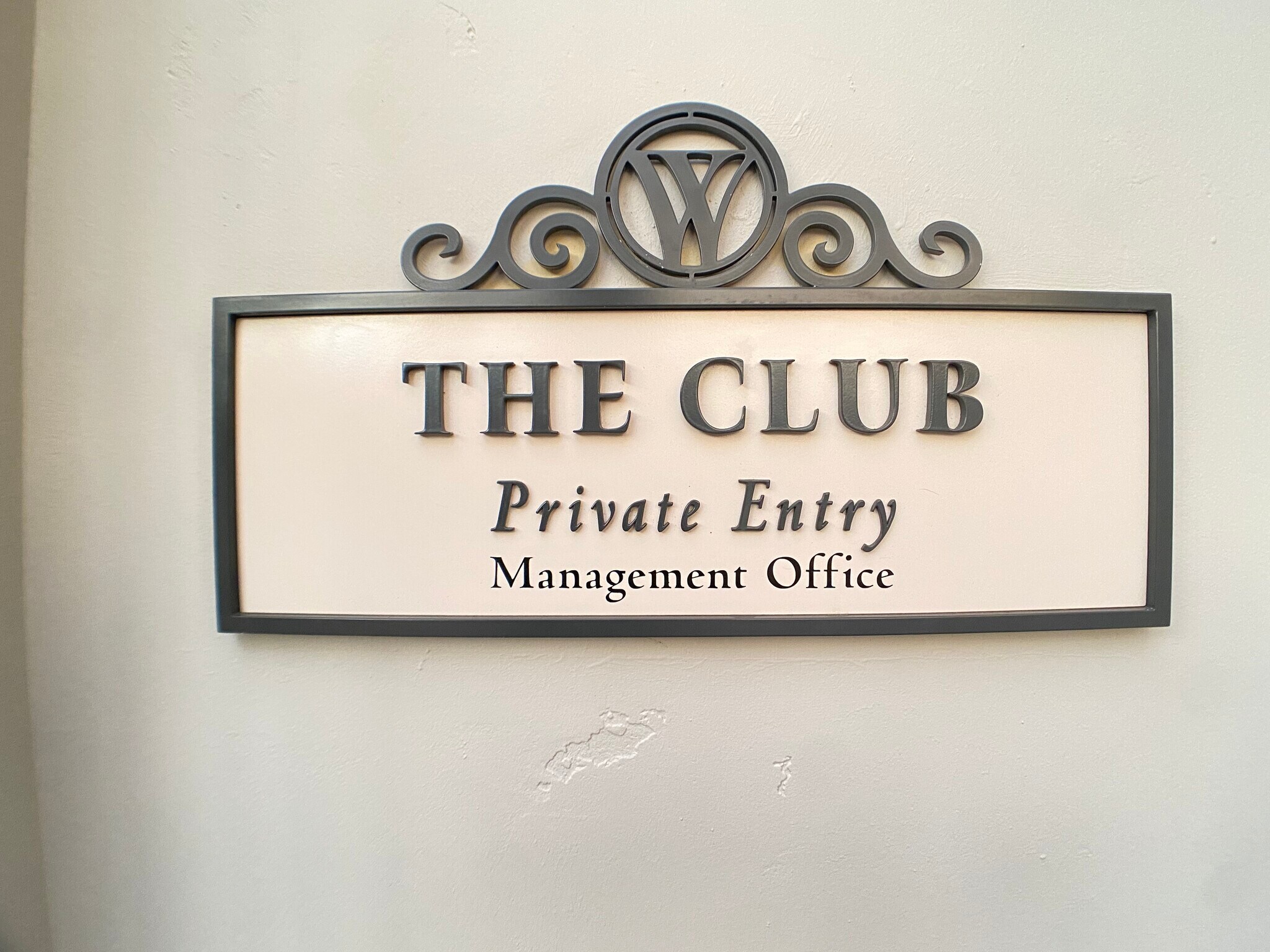 Building Photo - 101 Hallmark