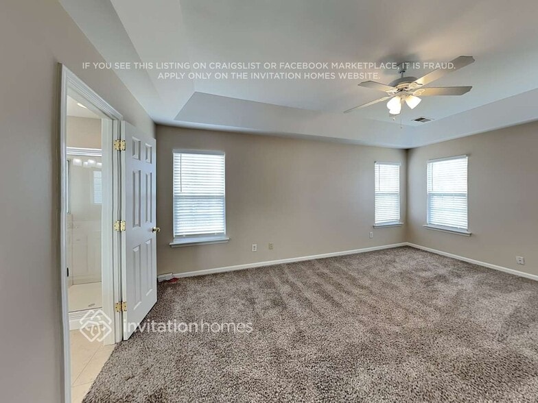 Building Photo - 13437 Planters Row Dr
