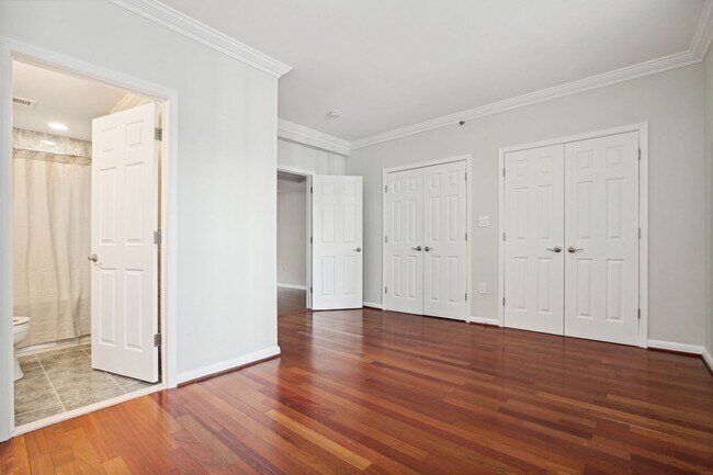 Building Photo - Logan Circle! Available Now! High End // 2...