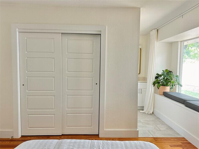 Building Photo - 4504 W Village Ct