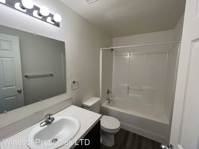 Building Photo - 4 br, 1.5 bath House - 1826 NE 24th Avenue