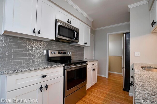 Building Photo - 1527 Mariner Dr