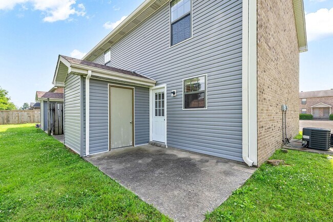 Building Photo - Northridge Drive-276