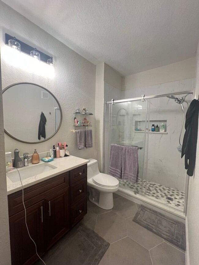 Building Photo - 1 Bedroom Condo in Orlando