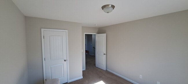 Building Photo - Magnificent Two Story Five Bedroom Home in Northeast Columbia -  Short Commute to Fort Jackson or...