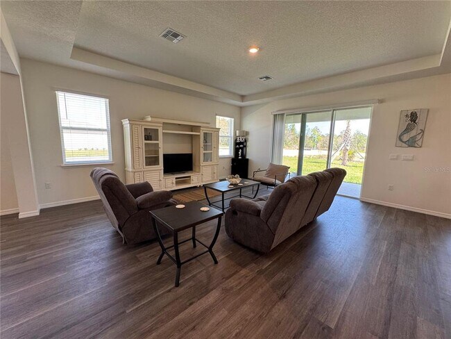 Building Photo - 3321 Arch Ave