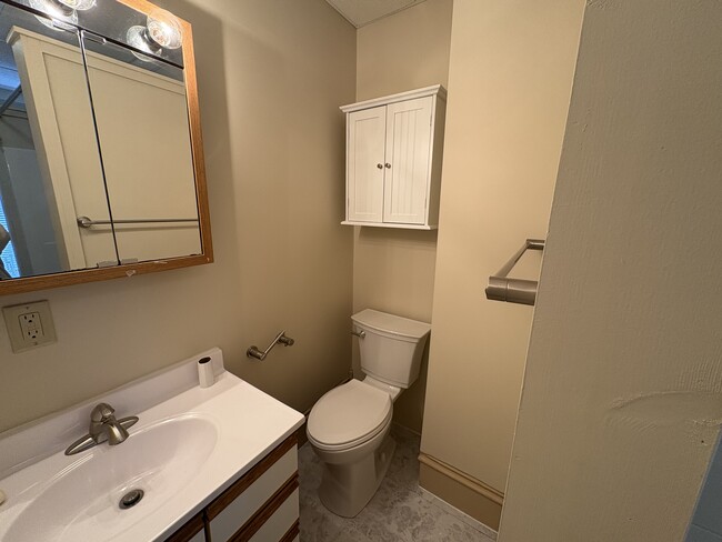 Bathroom - 402 Rock St