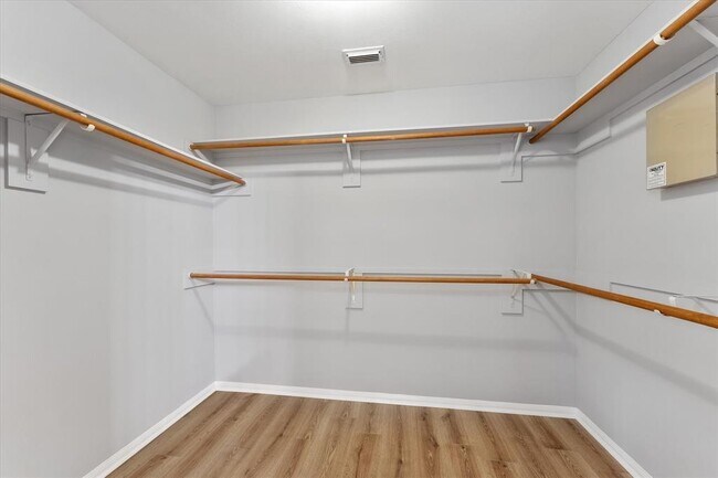 Building Photo - 10051 Williams Field Dr