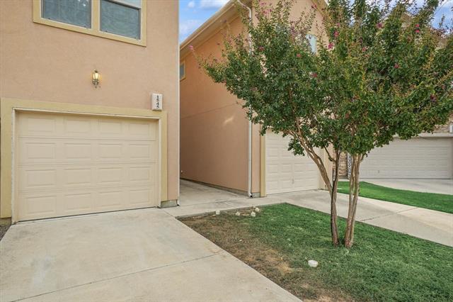 Building Photo - 1545 Cozy Dr
