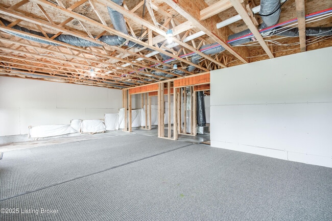 Building Photo - 16302 Spitfire Lake Path