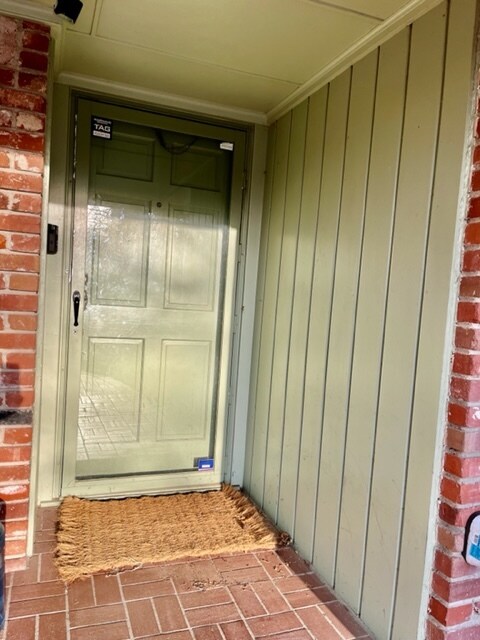 Building Photo - 2521 S Berry Rd