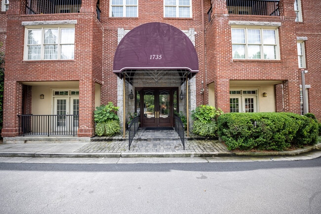 Building Photo - 1735 Peachtree St NE