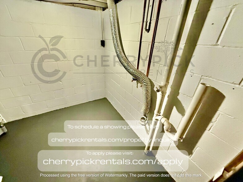 Building Photo - 7201 S 22nd St