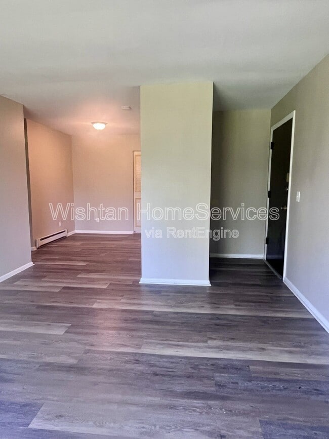 Building Photo - 201-220 Charleston Blvd