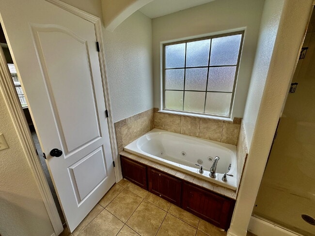 Building Photo - 441 Sorrento Dr