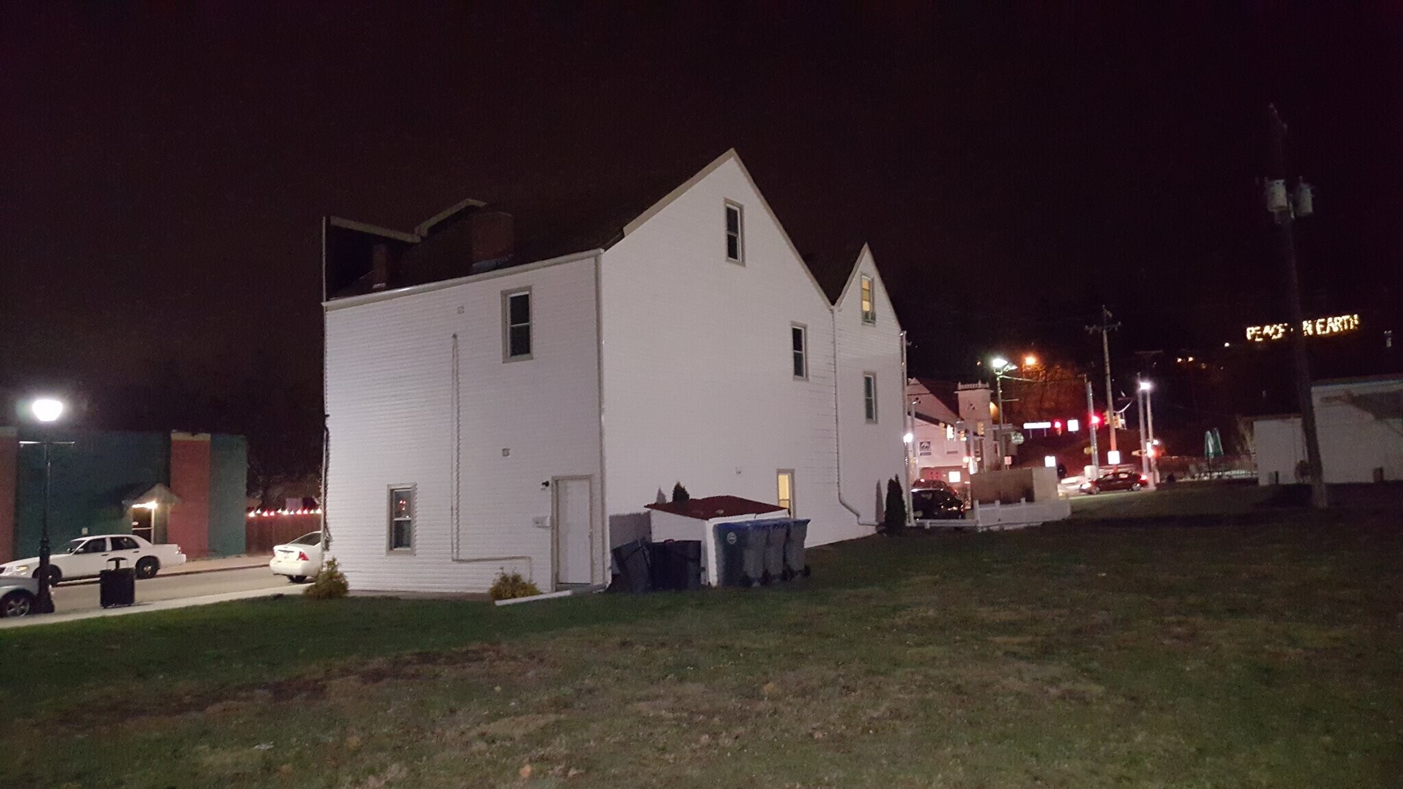 Building Photo - 306 South Ave