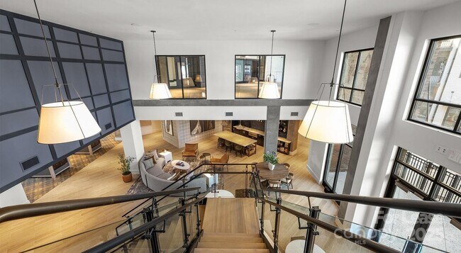 Building Photo - 704 W Tremont Ave