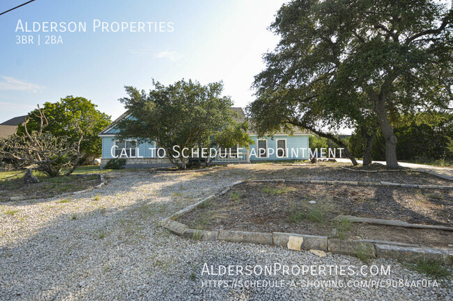 Building Photo - Hill Country Lake View