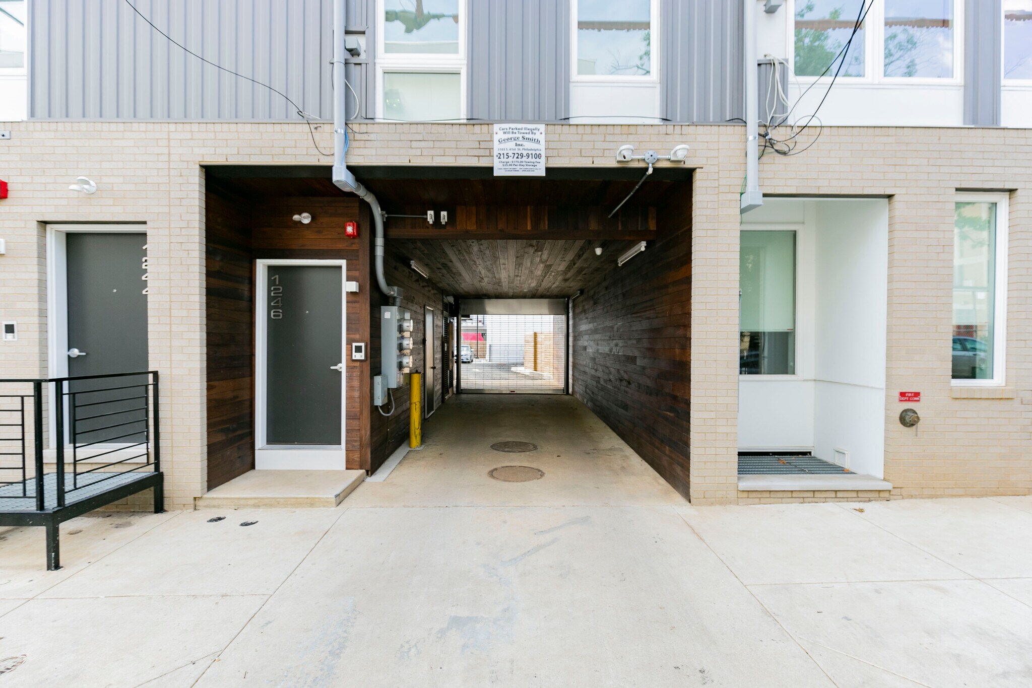 Building Photo - 1231 N 27th St