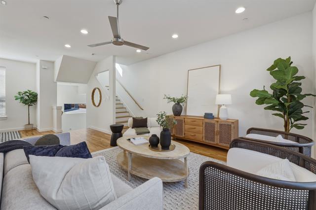 Building Photo - 5734 Oram St