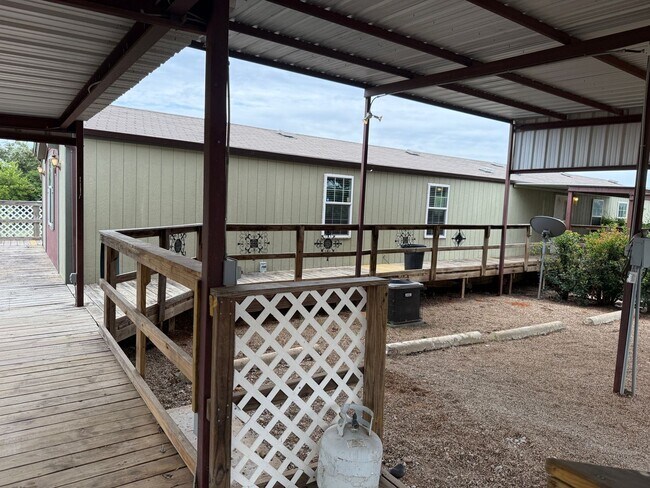 Building Photo - 3104 N Cardinal Rd