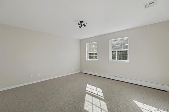 Building Photo - 5 Fairview Ln