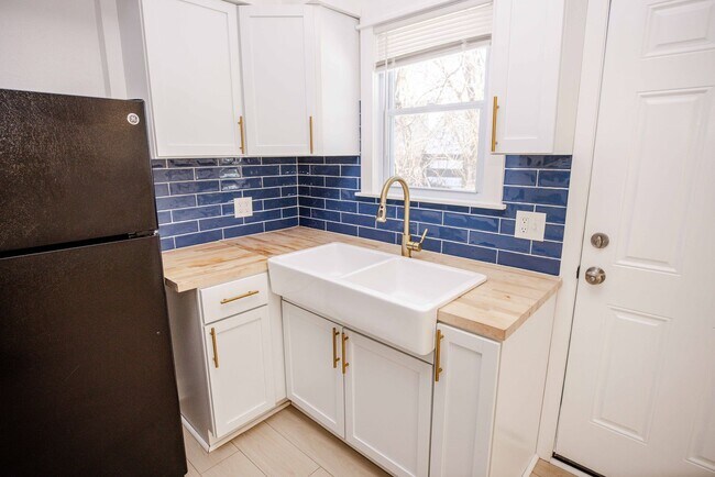 Building Photo - Remodeled three bedroom home available for rent!