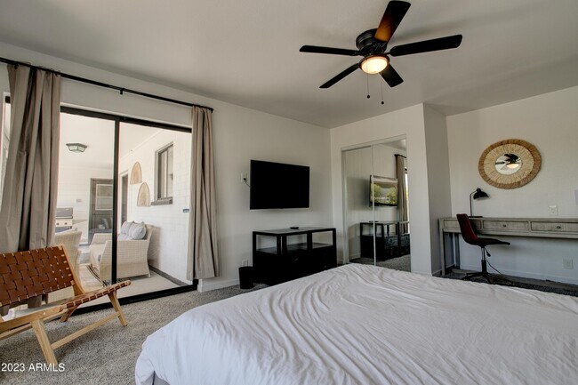 Building Photo - 1201 E Northview Ave